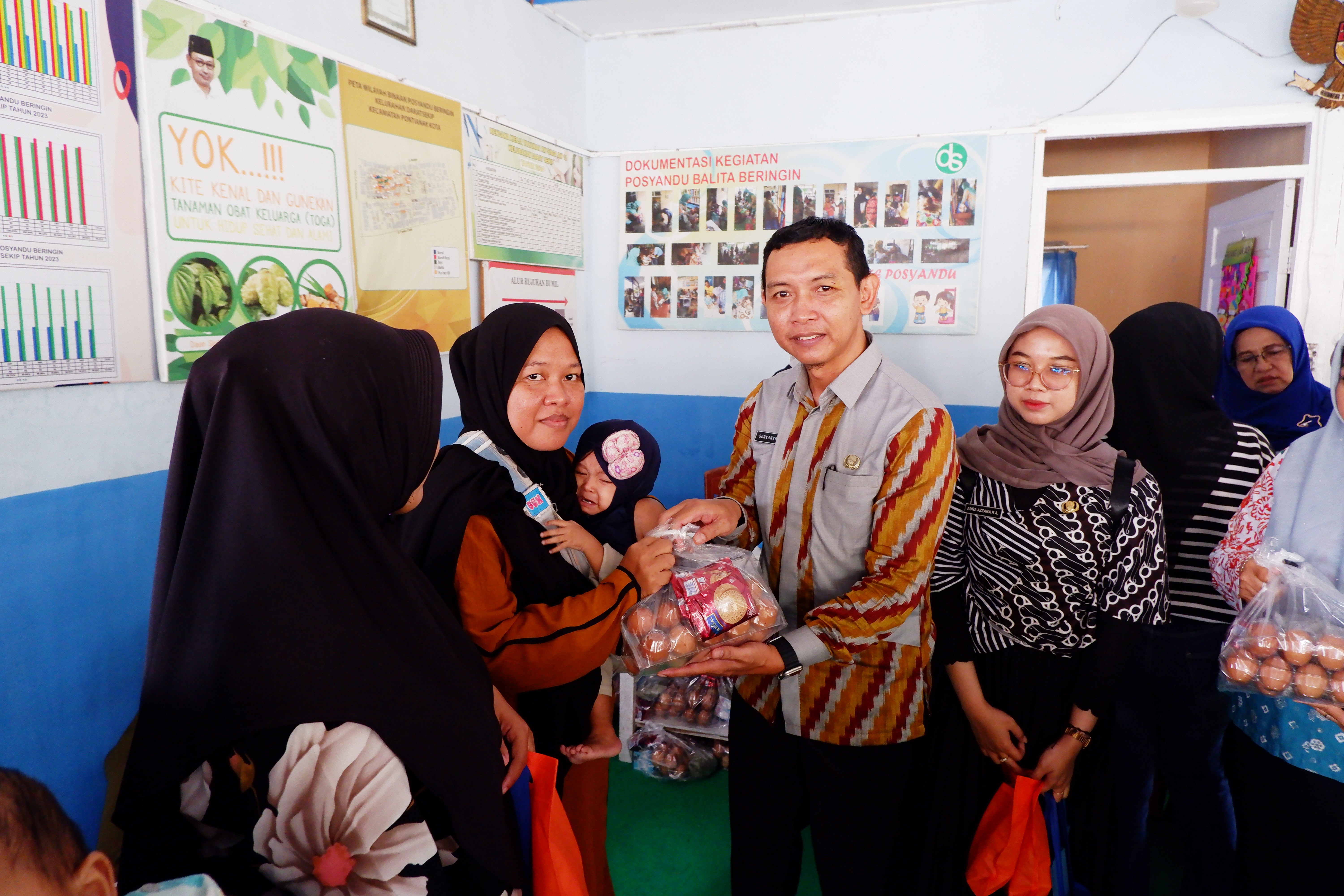 KEGIATAN IMUNISASI KEJAR  POSYANDU BERINGIN & MERANTI